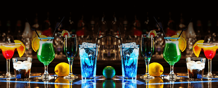 Выездной бар в Екатеринбурге. Ultra Подарки. Купить выездной бар в Екатеринбурге. Пирамида из шампанского бармен шоу и другие возможности выездного бара. Сервис UltraPodarki.ru 8 800 505 95 30. Выездной бар Екатеринбург, выездной бар, мобильный бар Екатеринбург, мобильный бар, переносной бар Екатеринбург, переносной бар, выездной бар на мероприятие Екатеринбург, выездной бар на мероприятие