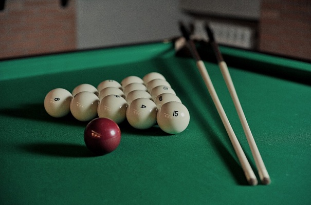 Игра в бильярд Екатеринбург.Ultra Подарки. Игра в бильярд Екатеринбург. Попробуйте настоящий бильярд, в бильярдном клубе. Сервис: UltraPodarki.ru 8 800 505 95 30. Игра в бильярд, игра в бильярд Екатеринбург, русский бильярд, русский бильярд Екатеринбург, бильярдный клуб, бильярдный клуб Екатеринбург, бильярд Екатеринбург, купить бильярд Екатеринбург