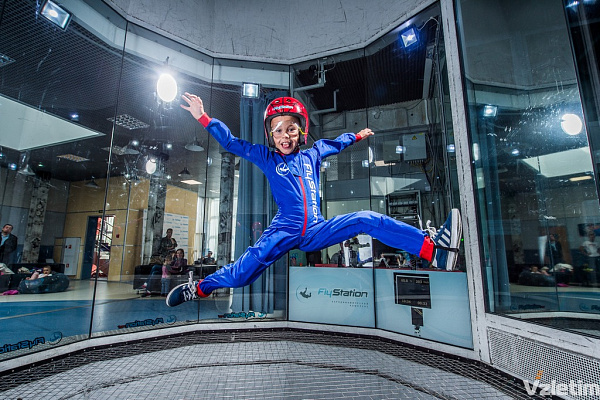 Полёт в аэротрубе  в Екатеринбурге. Ultra Подарки. Полёт в аэротрубе  в Екатеринбурге. Попробуйте полёт в аэротрубе . Сервис: UltraPodarki.ru 8 800 505 95 30. Полёт в аэротрубе , аэротруба Екатеринбург, полёт Екатеринбург