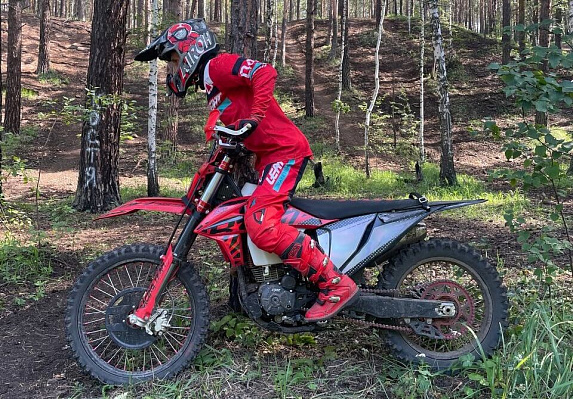 Катание на мотоцикле в Екатеринбурге. ULTRA ПОДАРКИ. Купить катание на мотоцикле в Екатеринбурге. Попробовав езду на мотоциклах, вы получите порцию адреналина и невероятные эмоции. Сервис: UltraPodarki.ru 8 800 505 95 30.. Катание на мотоцикле в Екатеринбурге, прокат мотоциклов Екатеринбург, катание на мотоциклах, прокат мотоцикла, езда на мотоцикле Екатеринбург, езда на мотоцикле, мотопрогулка Екатеринбург, мотопрогулка