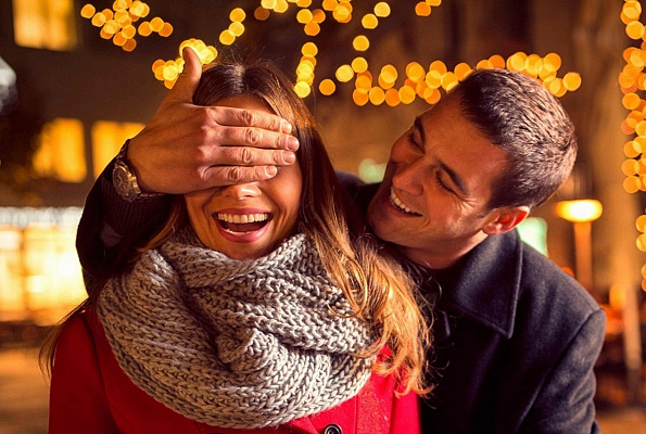 Романтическое свидание на крыше в Екатеринбурге. Ultra Подарки. Купить романтическое свидание на крыше в Екатеринбурге. Подарите самым близким незабываемые моменты и почувствуйте друг друга ещё ближе. Сервис UltraPodarki.ru 8 800 505 95 30. Романтическое свидание на крышев Екатеринбурге, свидание на крышев Екатеринбурге, свидание, сертификат на свидание на крыше, сертификат на свидание в Екатеринбурге, купить свидание на крыше, купить свидание Екатеринбург