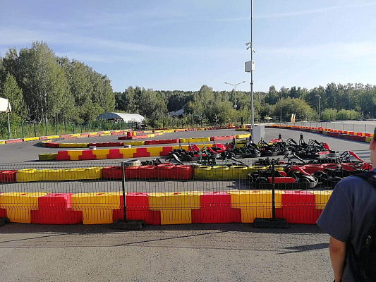 Картинг в Екатеринбурге. ULTRA ПОДАРКИ. Купить картинг в Екатеринбурге. Попробуйте участие в настоящей гонке и получите порцию незабываемых эмоций. Гонки на картах - это приятно и доступно. Сервис UltraPodarki.ru 8 800 505 95 30. Картинг Екатеринбург, картинг, гонки на картах Екатеринбург, гонки на картах, езда на карте Екатеринбург, езда на карте, купить картинг Екатеринбург, купить картинг, картинг цена Екатеринбург, картинг цена, картинг клуб Екатеринбург, картинг клуб, картинг центр, картинг центр Екатеринбург