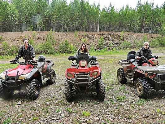 Прокат квадроциклов в Екатеринбурге. Сервис Ultra Подарки. Подарочный сертификат на прокат квадроциклов в Екатеринбурге. Закажите прокат квадроциклов недорого и наслаждайтесь активным отдыхом с друзьями. Выбирайте живописные маршруты для езды на квадроциклах. Сервис UltraPodarki.ru 8800-505-9530. Прокат квадроциклов, Прокат квадроциклов, езда на квадроцикле, прокат квадроциклов Екатеринбург, прокат квадроциклов Екатеринбург, Прокат квадроциклов зимой, Прокат квадроциклов летом, Сертификат на прокат квадроциклов 
