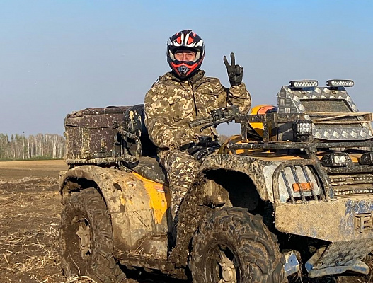 Прокат квадроциклов в Екатеринбурге. Сервис Ultra Подарки. Подарочный сертификат на прокат квадроциклов в Екатеринбурге. Закажите прокат квадроциклов недорого и наслаждайтесь активным отдыхом с друзьями. Выбирайте живописные маршруты для езды на квадроциклах. Сервис UltraPodarki.ru 8800-505-9530. Прокат квадроциклов, Прокат квадроциклов, езда на квадроцикле, прокат квадроциклов Екатеринбург, прокат квадроциклов Екатеринбург, Прокат квадроциклов зимой, Прокат квадроциклов летом, Сертификат на прокат квадроциклов 
