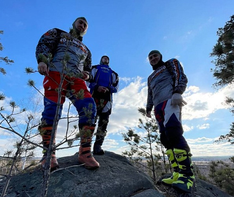 Катание на мотоцикле в Екатеринбурге. ULTRA ПОДАРКИ. Купить катание на мотоцикле в Екатеринбурге. Попробовав езду на мотоциклах, вы получите порцию адреналина и невероятные эмоции. Сервис: UltraPodarki.ru 8 800 505 95 30.. Катание на мотоцикле в Екатеринбурге, прокат мотоциклов Екатеринбург, катание на мотоциклах, прокат мотоцикла, езда на мотоцикле Екатеринбург, езда на мотоцикле, мотопрогулка Екатеринбург, мотопрогулка