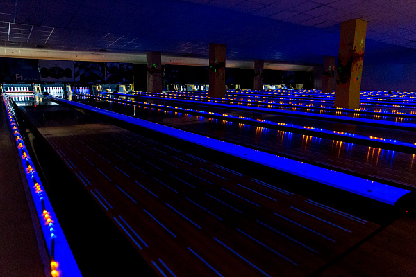 Игра в боулинг в Екатеринбурге.Ultra Подарки. Игра в боулинг в Екатеринбурге. Сервис: UltraPodarki.ru 8 800 505 95 30. Игра в боулинг, игра в боулинг Екатеринбург, боулинг Екатеринбург, купить боулинг Екатеринбург, играть в боулинг, играть в боулинг Екатеринбург