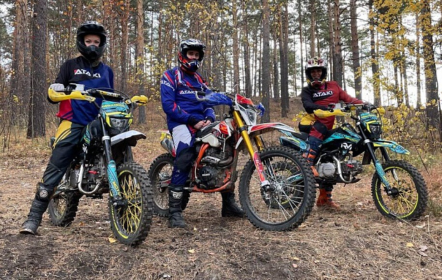 Катание на мотоцикле в Екатеринбурге. ULTRA ПОДАРКИ. Купить катание на мотоцикле в Екатеринбурге. Попробовав езду на мотоциклах, вы получите порцию адреналина и невероятные эмоции. Сервис: UltraPodarki.ru 8 800 505 95 30.. Катание на мотоцикле в Екатеринбурге, прокат мотоциклов Екатеринбург, катание на мотоциклах, прокат мотоцикла, езда на мотоцикле Екатеринбург, езда на мотоцикле, мотопрогулка Екатеринбург, мотопрогулка